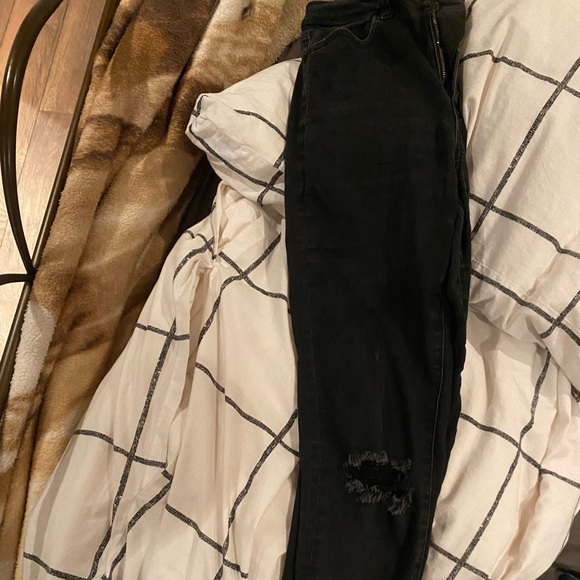 American Eagle Jeans - Picture 2 of 2